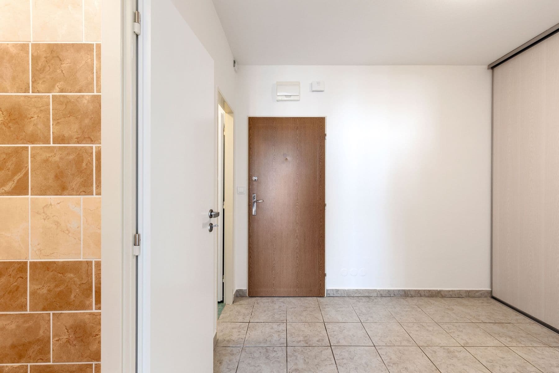 Prenájom bytu 2-izbový 46 m², Hnězdenská, Praha, Praha Prenájom bytu 2-izbový 46 m², Hnězdenská, Praha, Praha