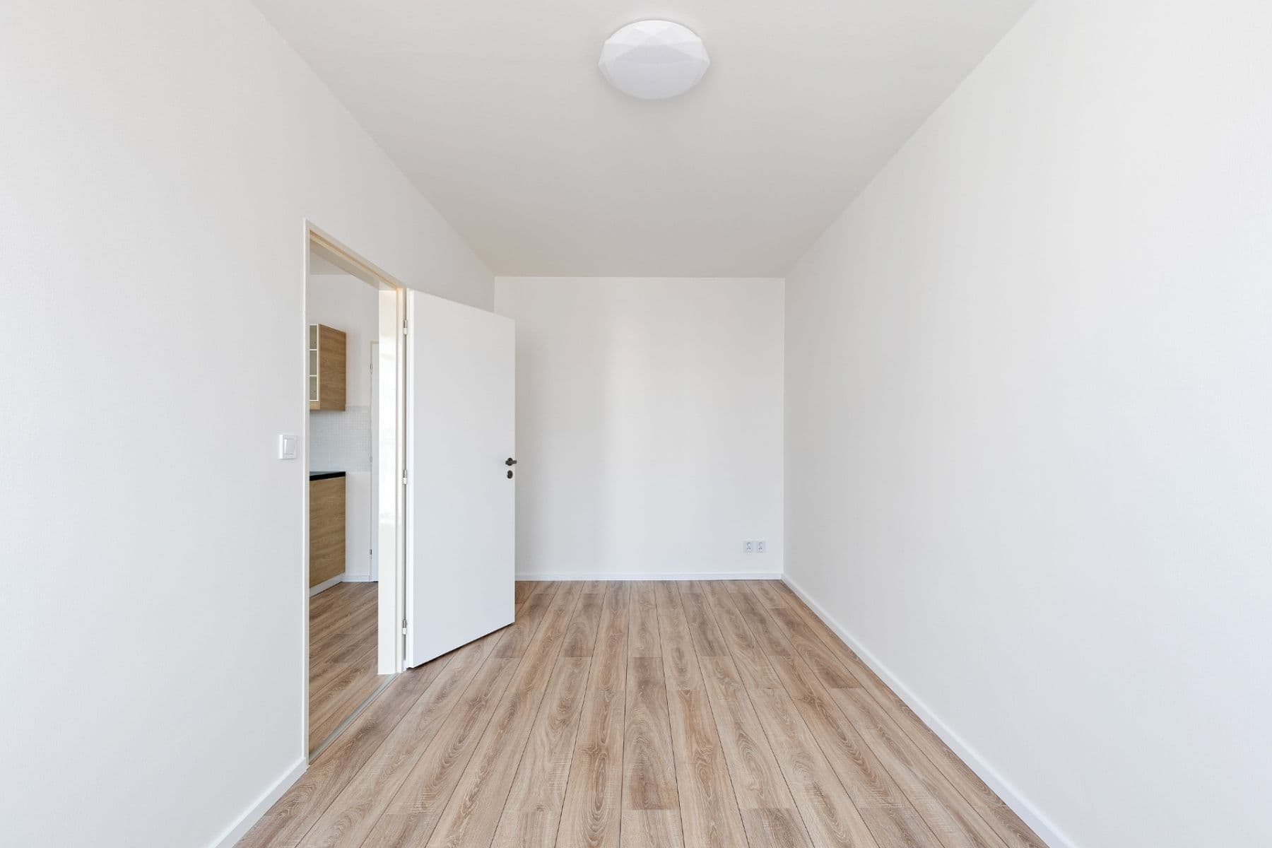 Prenájom bytu 2-izbový 46 m², Hnězdenská, Praha, Praha Prenájom bytu 2-izbový 46 m², Hnězdenská, Praha, Praha