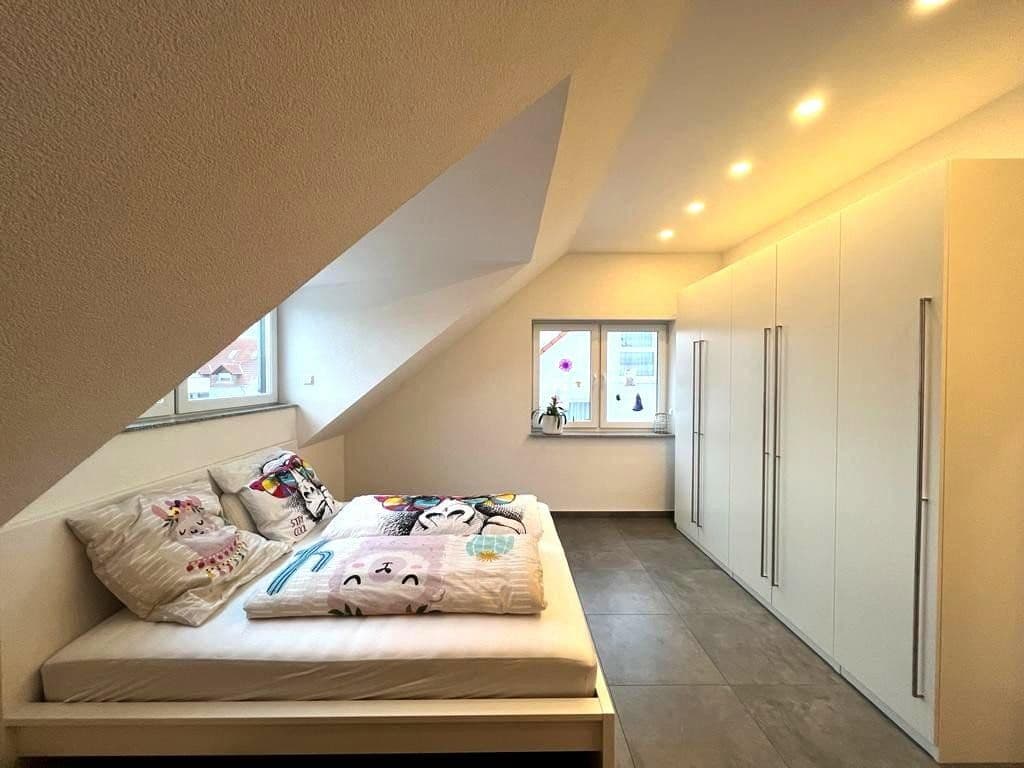 Prenájom bytu 3-izbový 86 m², August Lämmle Str. 27, Oberderdingen, Bádensko-Wurttembersko Prenájom bytu 3-izbový 86 m², August Lämmle Str. 27, Oberderdingen, Bádensko-Wurttembersko