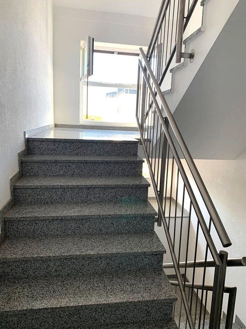 Prenájom bytu 3-izbový 86 m², August Lämmle Str. 27, Oberderdingen, Bádensko-Wurttembersko Prenájom bytu 3-izbový 86 m², August Lämmle Str. 27, Oberderdingen, Bádensko-Wurttembersko
