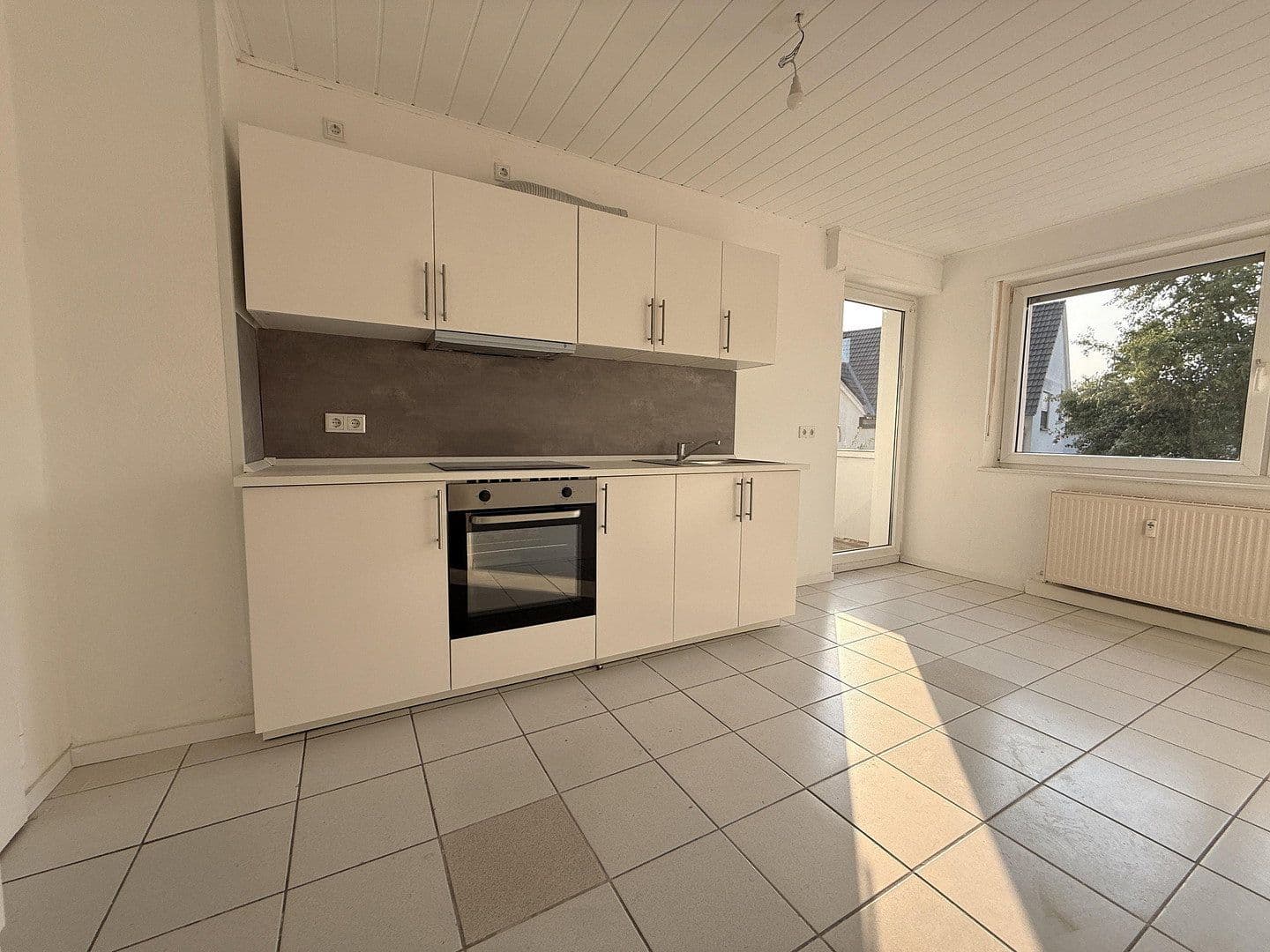 Prenájom bytu 2-izbový 66 m², Mundenheimer Str. 55, Ludwigshafen am Rhein, Porýnie-Falcko Prenájom bytu 2-izbový 66 m², Mundenheimer Str. 55, Ludwigshafen am Rhein, Porýnie-Falcko