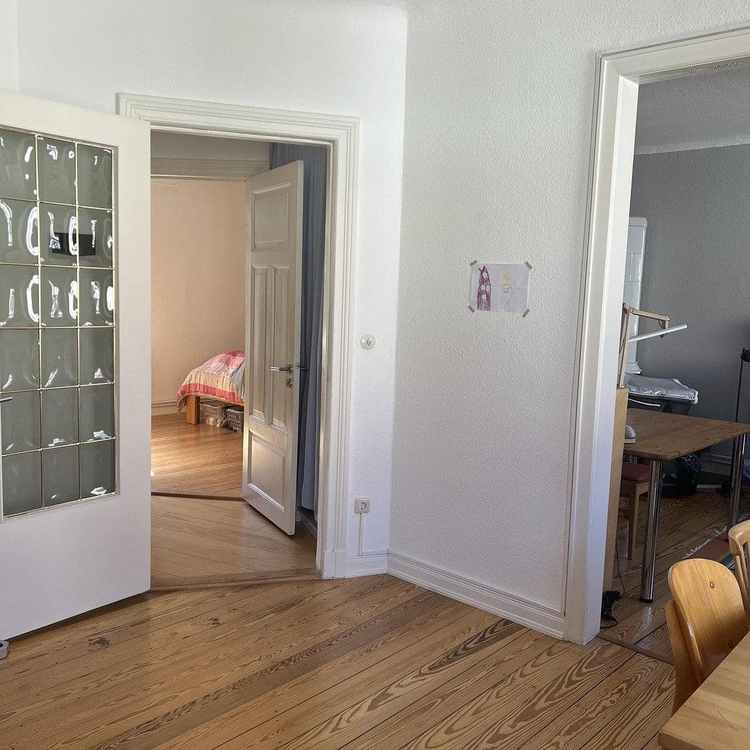Prenájom bytu 4-izbový 78 m², Lübeck, Šlezvicko-Holštajnsko Prenájom bytu 4-izbový 78 m², Lübeck, Šlezvicko-Holštajnsko