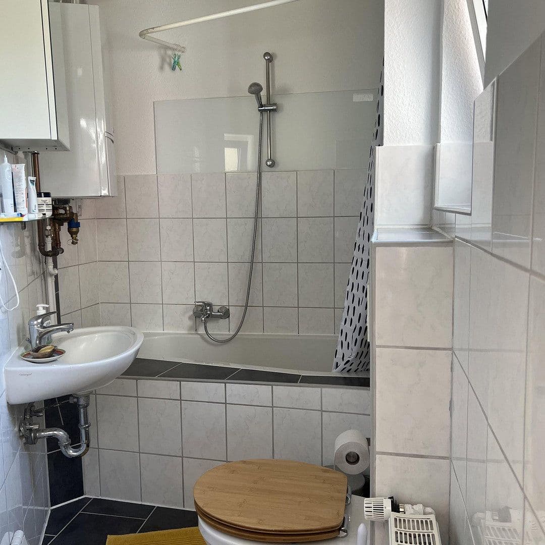 Prenájom bytu 4-izbový 78 m², Lübeck, Šlezvicko-Holštajnsko Prenájom bytu 4-izbový 78 m², Lübeck, Šlezvicko-Holštajnsko