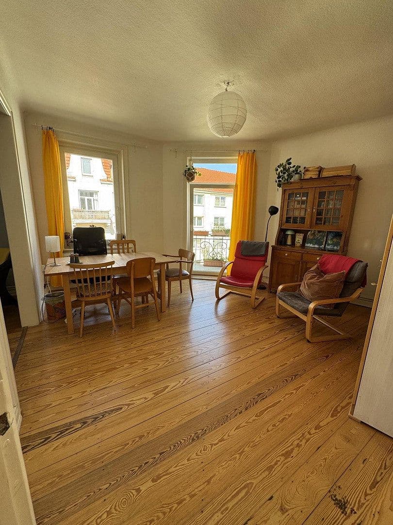 Prenájom bytu 4-izbový 78 m², Lübeck, Šlezvicko-Holštajnsko Prenájom bytu 4-izbový 78 m², Lübeck, Šlezvicko-Holštajnsko