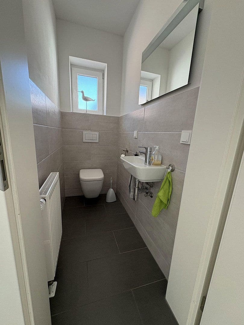 Prenájom bytu 4-izbový 96 m², Bad Vilbel, Hesensko Prenájom bytu 4-izbový 96 m², Bad Vilbel, Hesensko