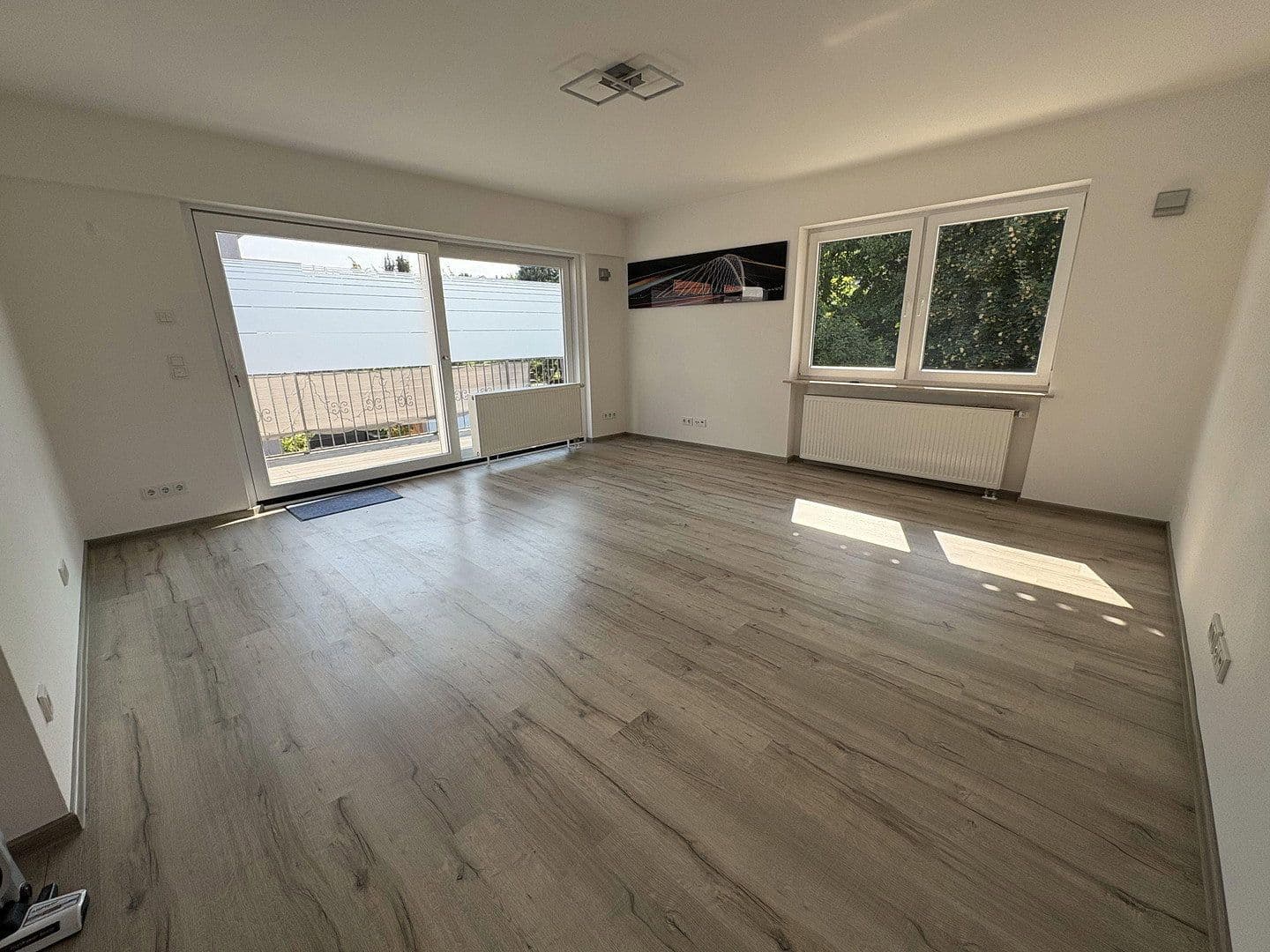 Prenájom bytu 4-izbový 96 m², Bad Vilbel, Hesensko Prenájom bytu 4-izbový 96 m², Bad Vilbel, Hesensko