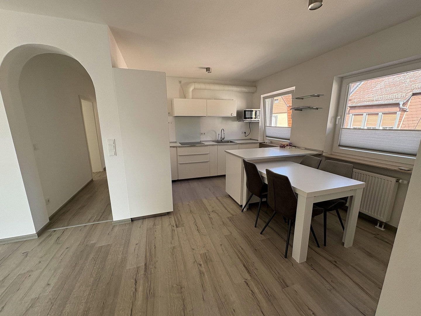 Prenájom bytu 4-izbový 96 m², Bad Vilbel, Hesensko Prenájom bytu 4-izbový 96 m², Bad Vilbel, Hesensko