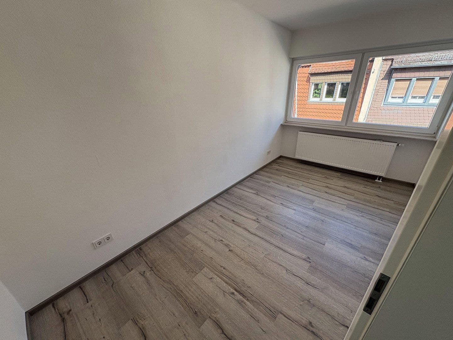 Prenájom bytu 4-izbový 96 m², Bad Vilbel, Hesensko Prenájom bytu 4-izbový 96 m², Bad Vilbel, Hesensko