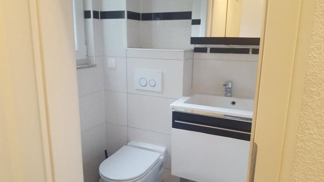 Prenájom domu 244 m², pozemok 384 m², Leverkusen, Severné Porýnie - Westfálsko Prenájom domu 244 m², pozemok 384 m², Leverkusen, Severné Porýnie - Westfálsko
