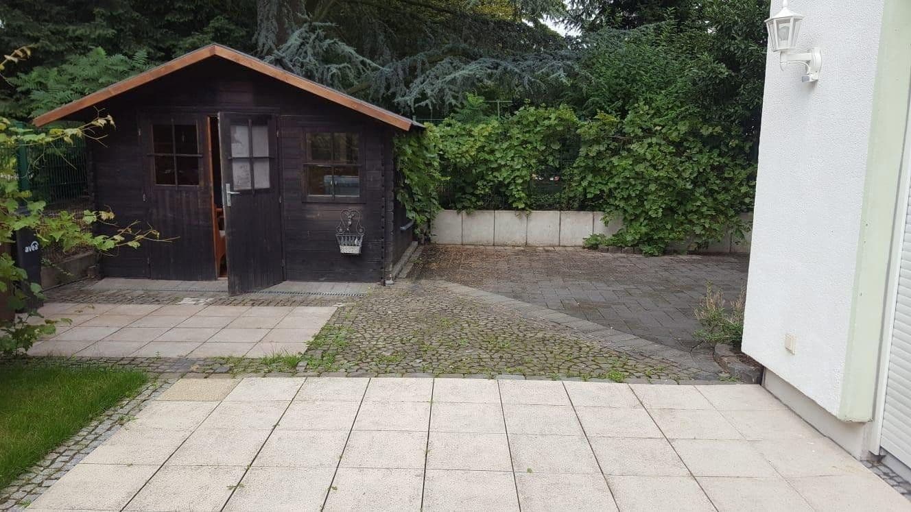Prenájom domu 244 m², pozemok 384 m², Leverkusen, Severné Porýnie - Westfálsko Prenájom domu 244 m², pozemok 384 m², Leverkusen, Severné Porýnie - Westfálsko