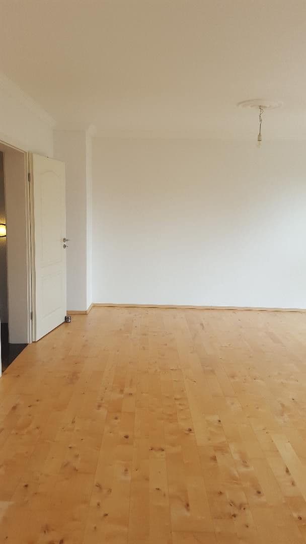 Prenájom domu 244 m², pozemok 384 m², Leverkusen, Severné Porýnie - Westfálsko Prenájom domu 244 m², pozemok 384 m², Leverkusen, Severné Porýnie - Westfálsko