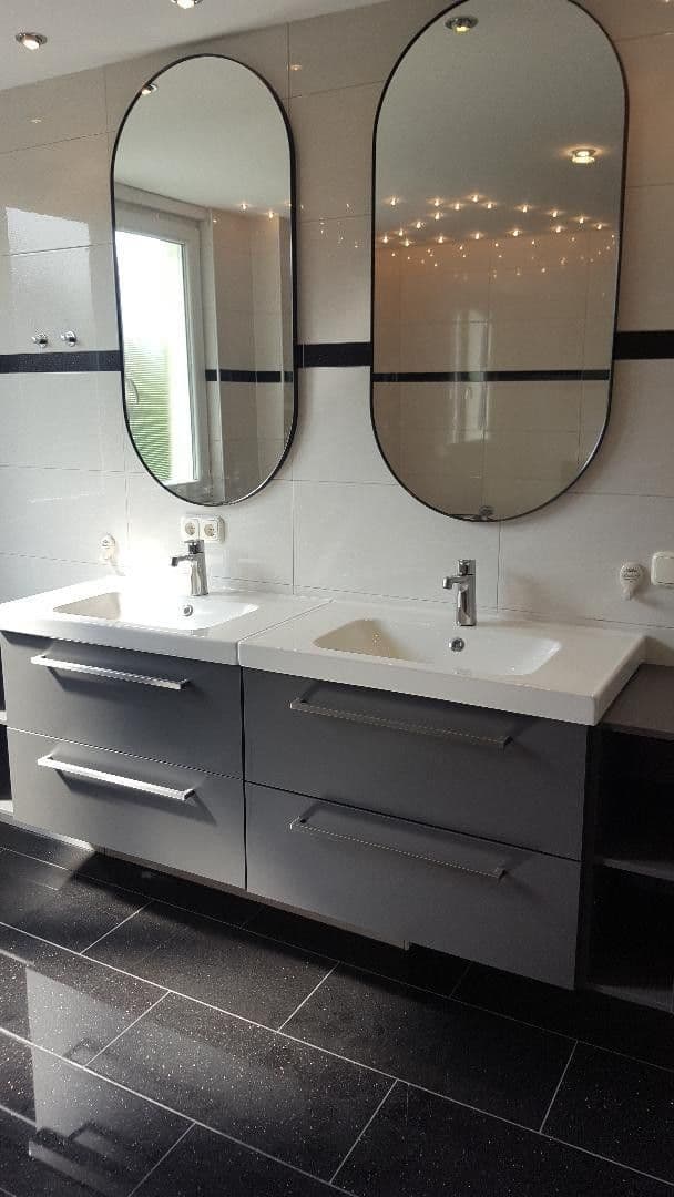 Prenájom domu 244 m², pozemok 384 m², Leverkusen, Severné Porýnie - Westfálsko Prenájom domu 244 m², pozemok 384 m², Leverkusen, Severné Porýnie - Westfálsko