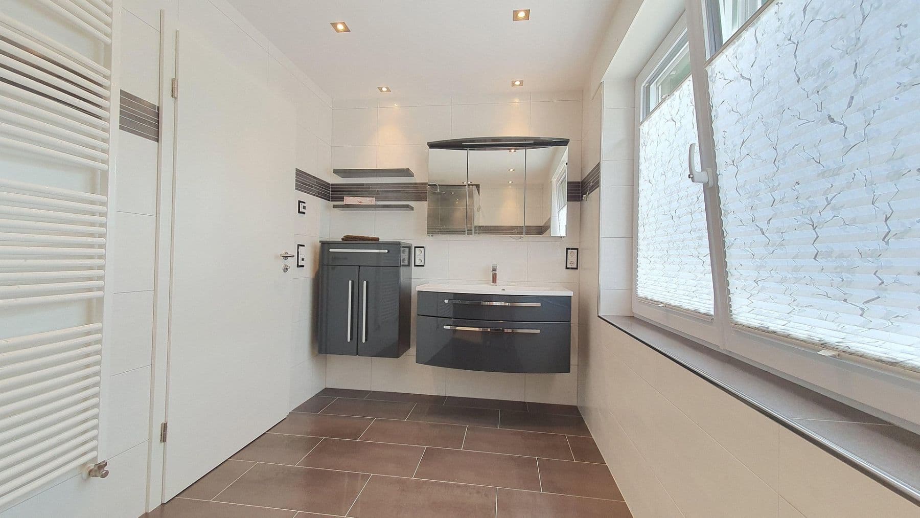 Predaj domu 323 m², pozemok 833 m², Remscheid, Severné Porýnie - Westfálsko Predaj domu 323 m², pozemok 833 m², Remscheid, Severné Porýnie - Westfálsko