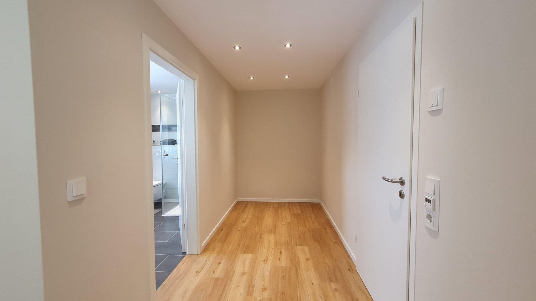 Predaj domu 323 m², pozemok 833 m², Remscheid, Severné Porýnie - Westfálsko Predaj domu 323 m², pozemok 833 m², Remscheid, Severné Porýnie - Westfálsko