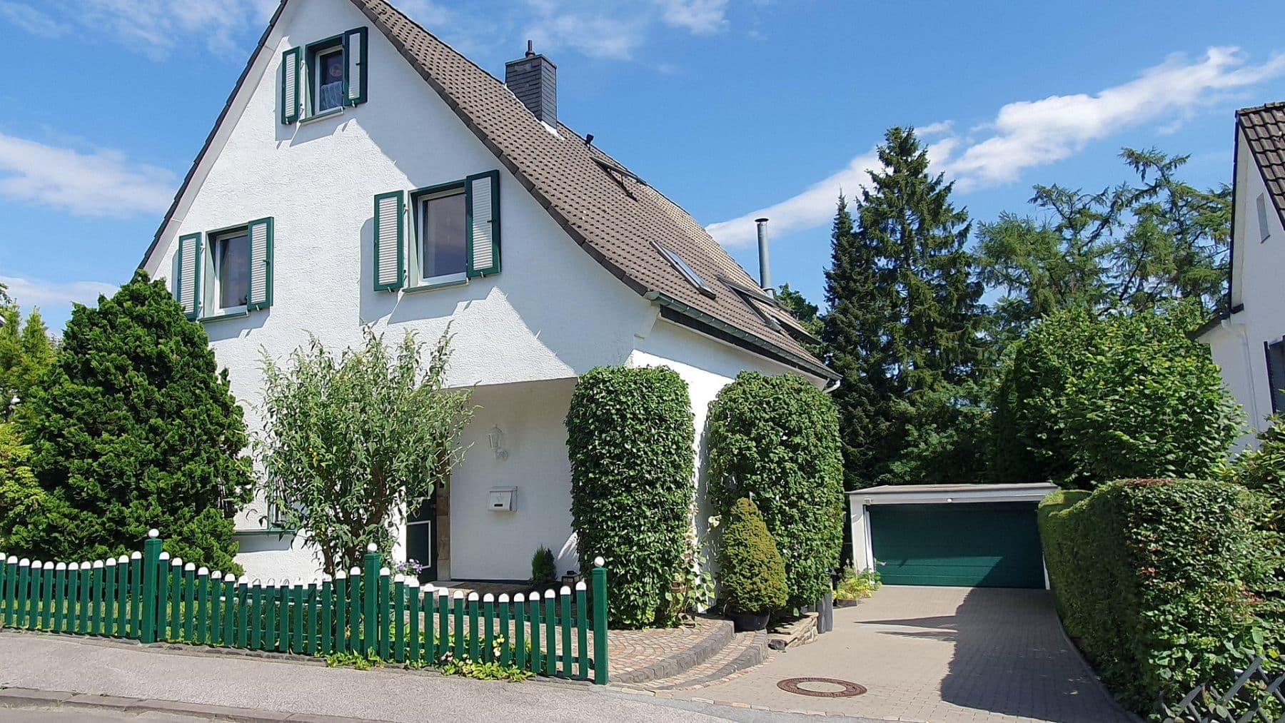 Predaj domu 323 m², pozemok 833 m², Remscheid, Severné Porýnie - Westfálsko Predaj domu 323 m², pozemok 833 m², Remscheid, Severné Porýnie - Westfálsko