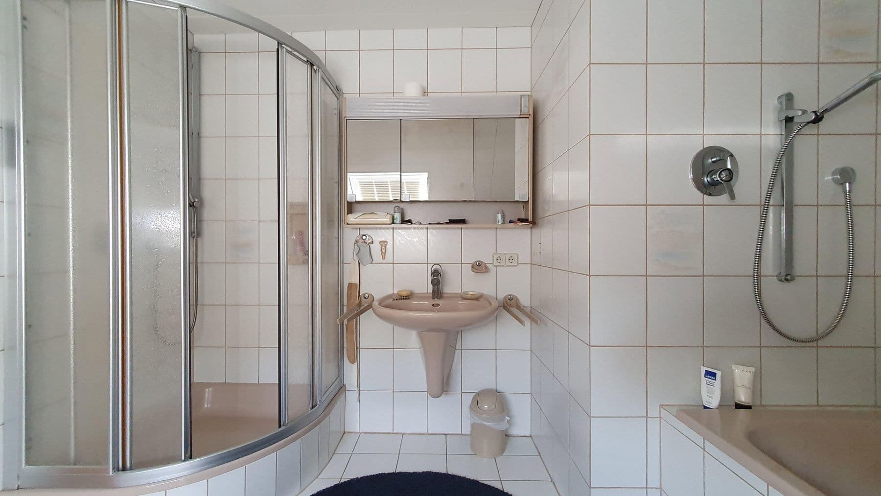 Predaj domu 323 m², pozemok 833 m², Remscheid, Severné Porýnie - Westfálsko Predaj domu 323 m², pozemok 833 m², Remscheid, Severné Porýnie - Westfálsko