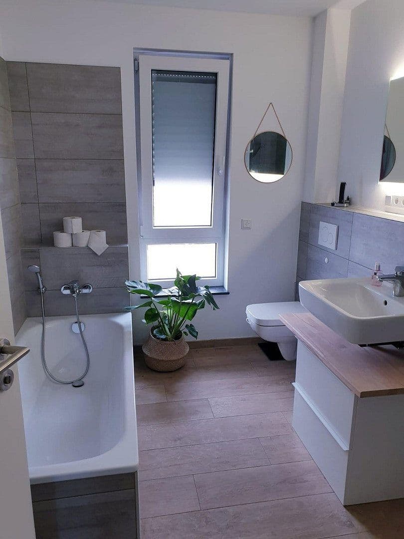 Predaj domu 134 m², pozemok 278 m², Nettetal, Severné Porýnie - Westfálsko Predaj domu 134 m², pozemok 278 m², Nettetal, Severné Porýnie - Westfálsko