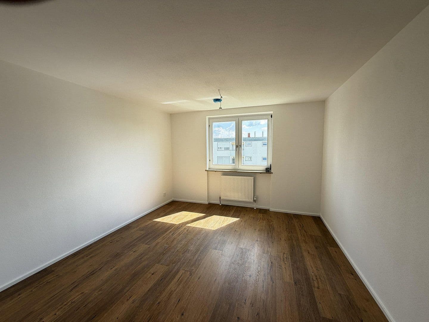 Predaj bytu 3-izbový 77 m², Röntgenstraße 36, Amberg, Bavorsko Predaj bytu 3-izbový 77 m², Röntgenstraße 36, Amberg, Bavorsko