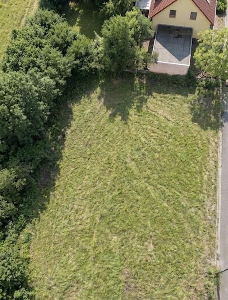 Predaj pozemku 800 m², Sibylla-Weiß-Weg 11, Höchstadt an der Aisch, Bavorsko Predaj pozemku 800 m², Sibylla-Weiß-Weg 11, Höchstadt an der Aisch, Bavorsko