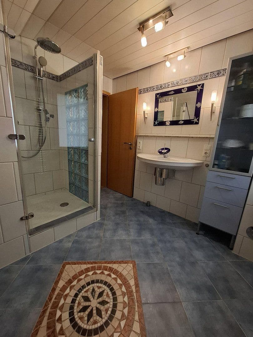 Predaj bytu 5-izbový 124 m², Hattersheim am Main, Hesensko Predaj bytu 5-izbový 124 m², Hattersheim am Main, Hesensko
