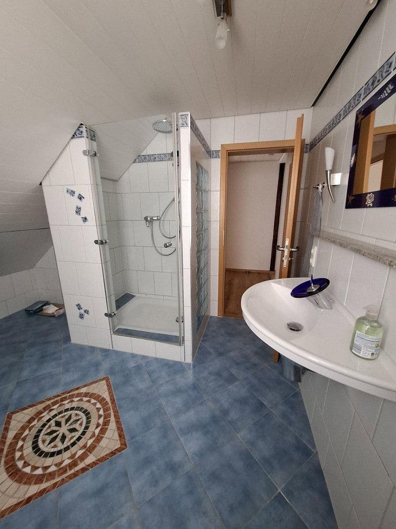 Predaj bytu 5-izbový 124 m², Hattersheim am Main, Hesensko Predaj bytu 5-izbový 124 m², Hattersheim am Main, Hesensko