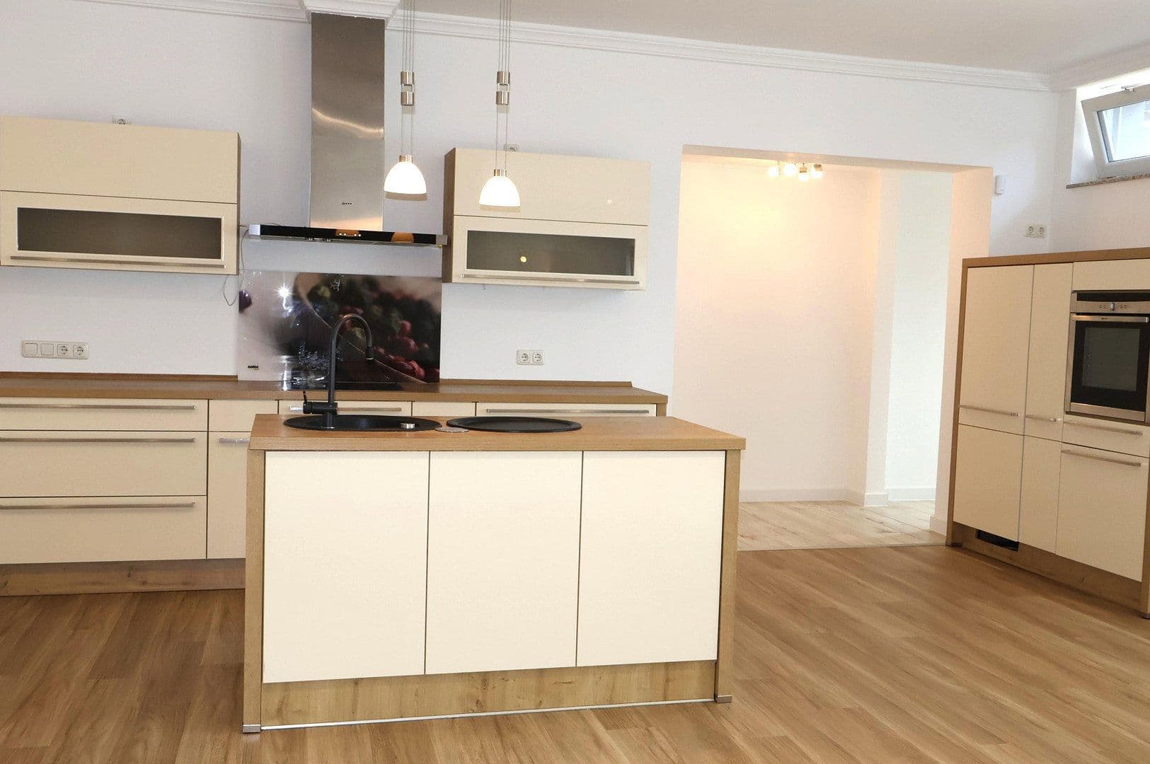 Prenájom bytu 2-izbový 106 m², Winsen (Luhe), Dolné Sasko Prenájom bytu 2-izbový 106 m², Winsen (Luhe), Dolné Sasko