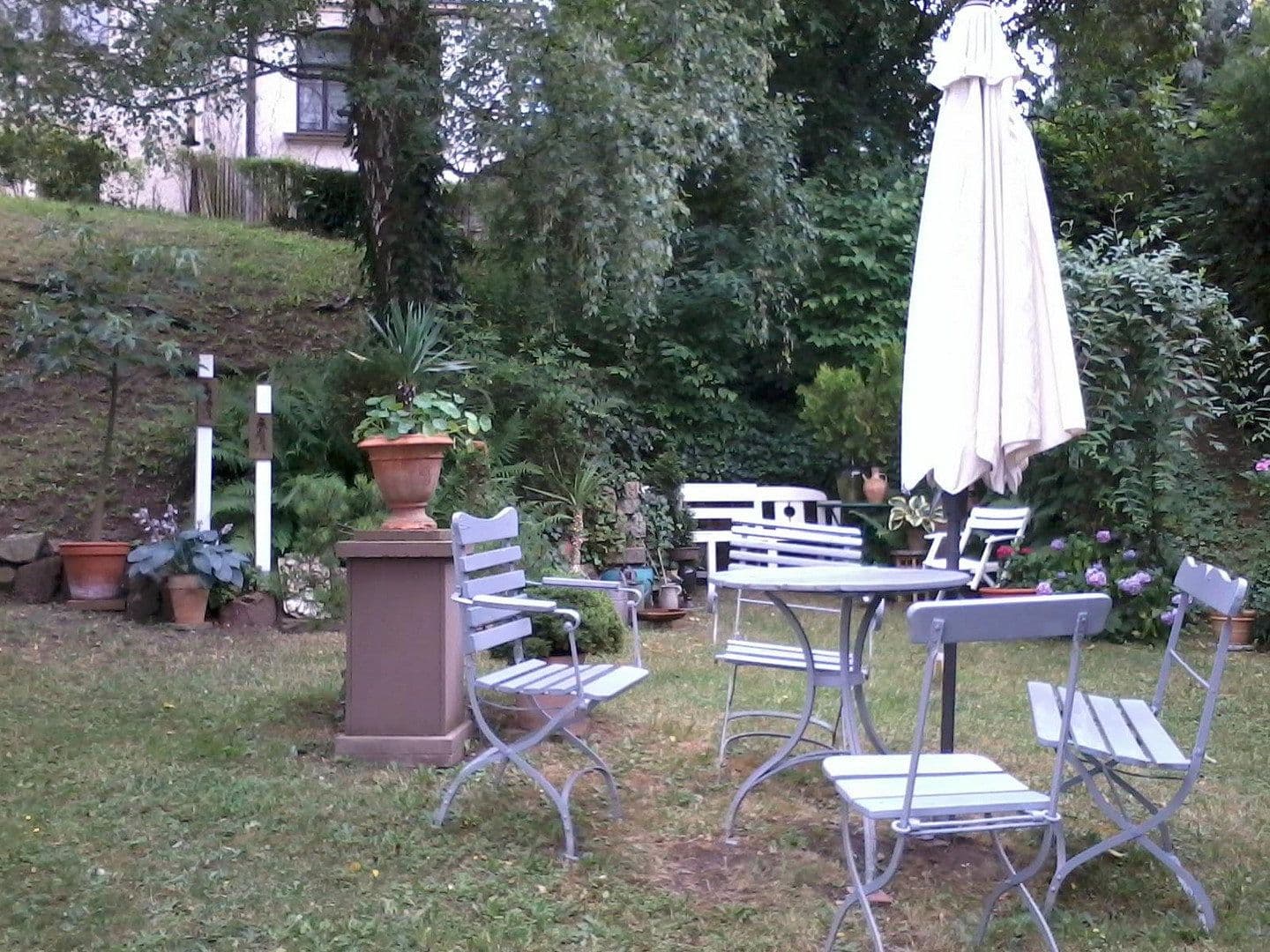 Prenájom bytu 3-izbový 88 m², Burgstr. 16, Eisenach, Durínsko Prenájom bytu 3-izbový 88 m², Burgstr. 16, Eisenach, Durínsko