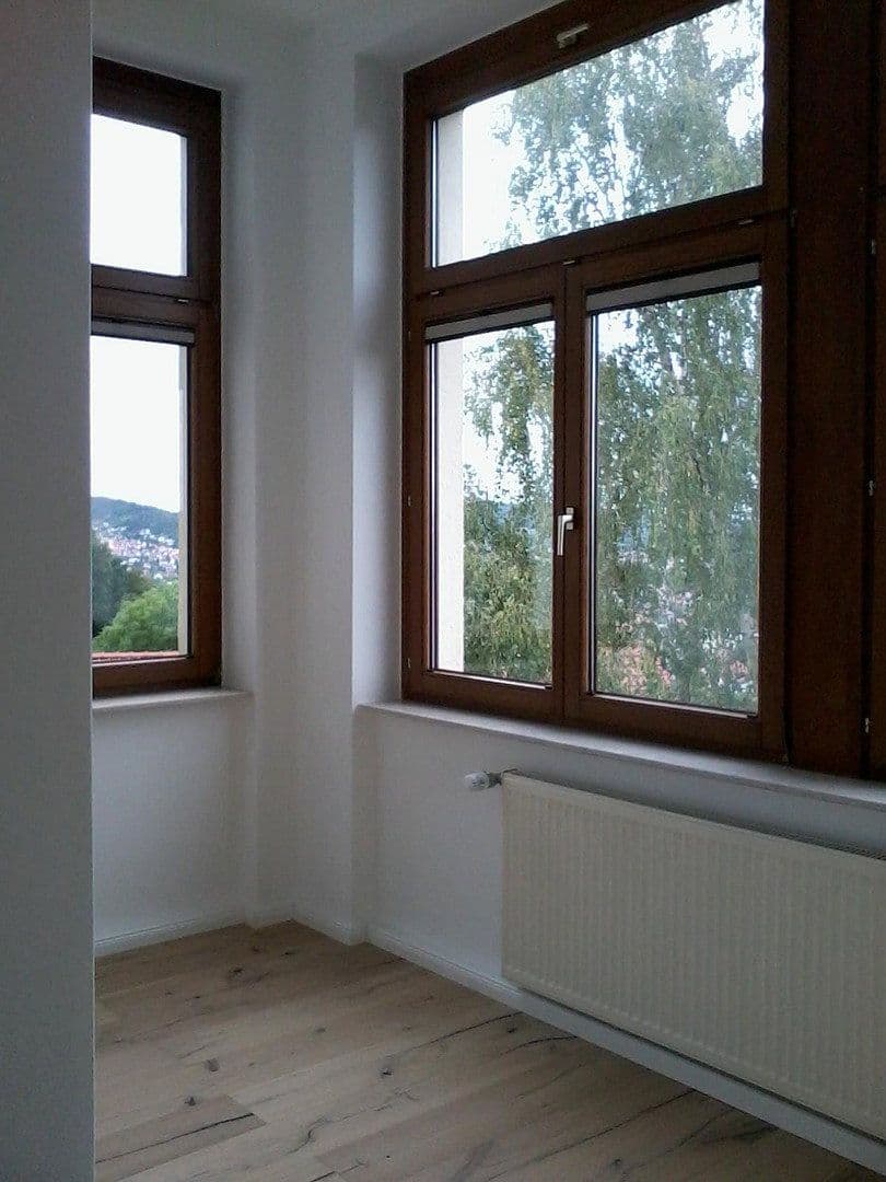 Prenájom bytu 3-izbový 88 m², Burgstr. 16, Eisenach, Durínsko Prenájom bytu 3-izbový 88 m², Burgstr. 16, Eisenach, Durínsko