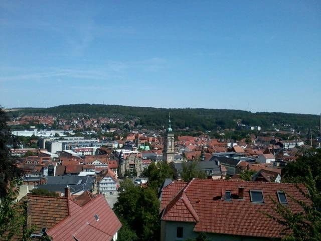 Prenájom bytu 3-izbový 88 m², Burgstr. 16, Eisenach, Durínsko Prenájom bytu 3-izbový 88 m², Burgstr. 16, Eisenach, Durínsko