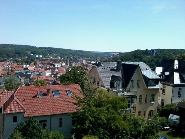 Prenájom bytu 3-izbový 88 m², Burgstr. 16, Eisenach, Durínsko Prenájom bytu 3-izbový 88 m², Burgstr. 16, Eisenach, Durínsko