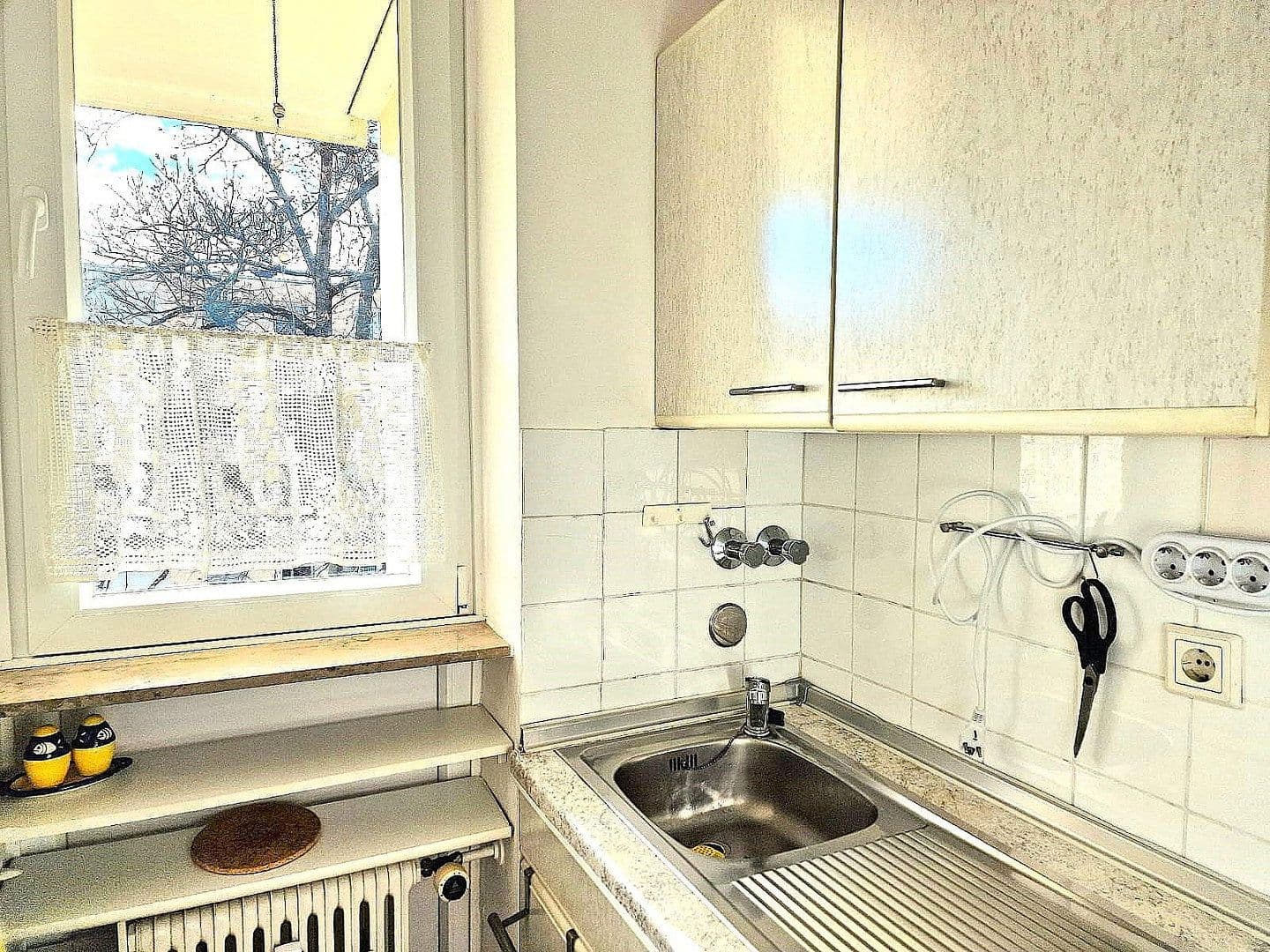 Prenájom bytu 1-izbový 35 m², Regina-Ullmann-Str., München, Bavorsko Prenájom bytu 1-izbový 35 m², Regina-Ullmann-Str., München, Bavorsko