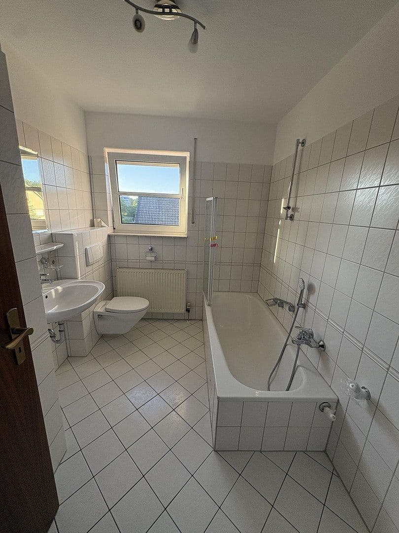 Prenájom bytu 2-izbový 57 m², Gießen, Hesensko Prenájom bytu 2-izbový 57 m², Gießen, Hesensko
