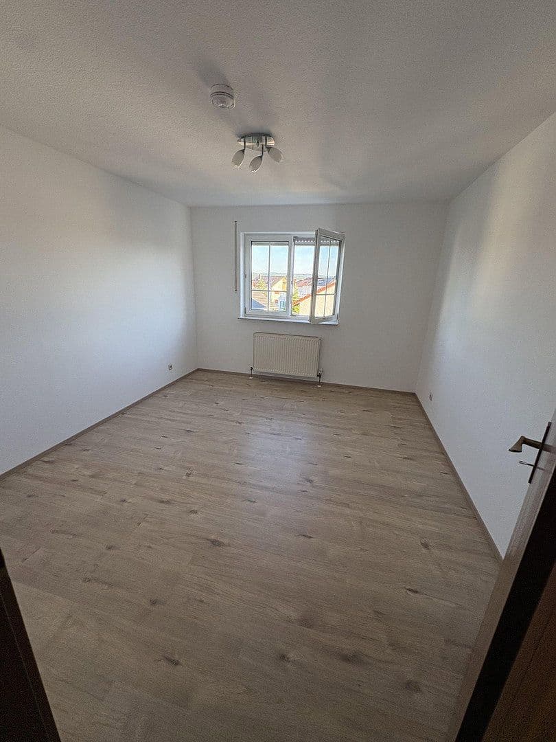 Prenájom bytu 2-izbový 57 m², Gießen, Hesensko Prenájom bytu 2-izbový 57 m², Gießen, Hesensko