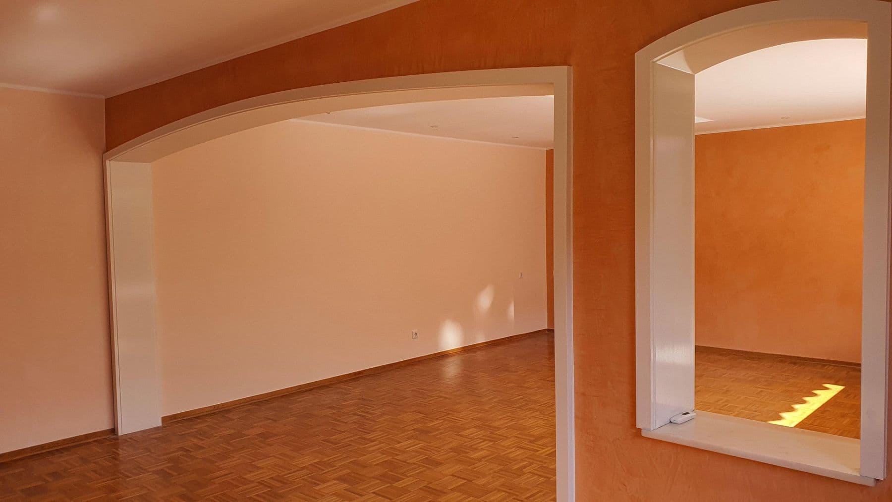 Prenájom bytu 4-izbový 130 m², Duisburg, Severné Porýnie - Westfálsko Prenájom bytu 4-izbový 130 m², Duisburg, Severné Porýnie - Westfálsko