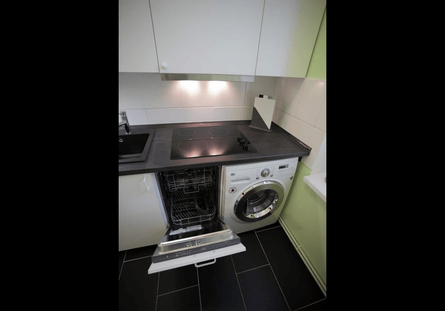 Predaj bytu 3-izbový 77 m², Zobeltitzstraße 80, Berlin, Berlín Predaj bytu 3-izbový 77 m², Zobeltitzstraße 80, Berlin, Berlín