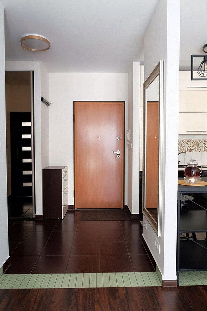 Prenájom bytu 2-izbový 54 m², Berlin, Berlín Prenájom bytu 2-izbový 54 m², Berlin, Berlín