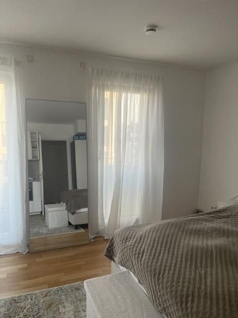 Prenájom bytu 1-izbový 31 m², Ulmenstraße 83, Düsseldorf, Severné Porýnie - Westfálsko Prenájom bytu 1-izbový 31 m², Ulmenstraße 83, Düsseldorf, Severné Porýnie - Westfálsko
