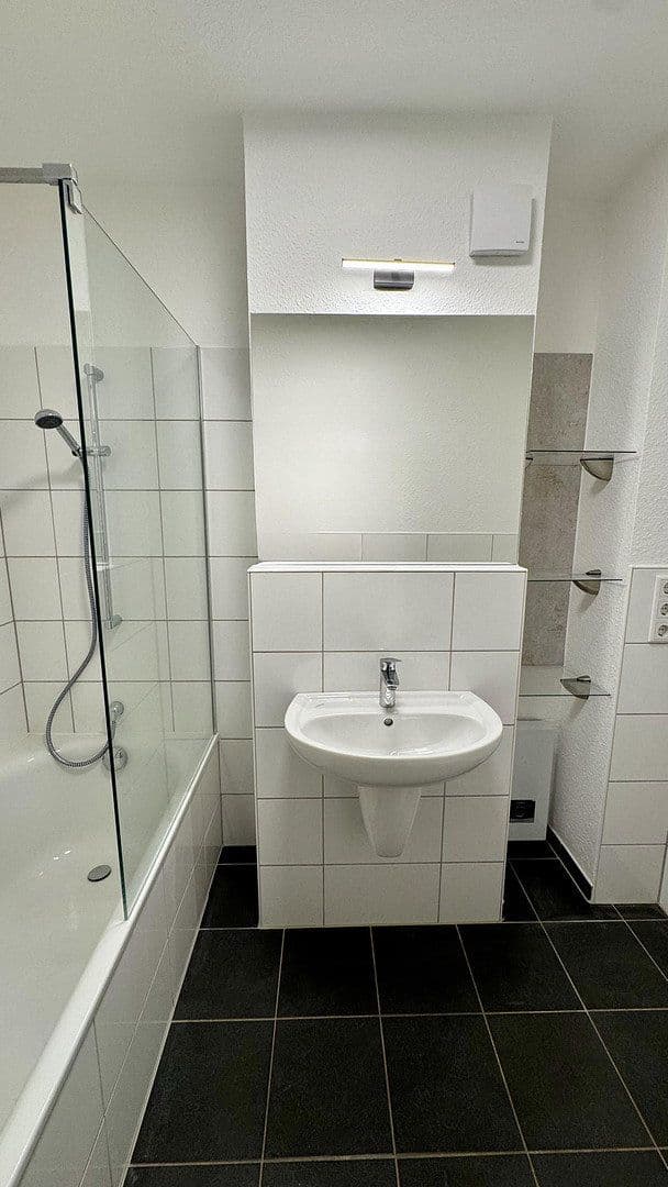 Prenájom bytu 2-izbový 56 m², Espenstraße 20, Wuppertal, Severné Porýnie - Westfálsko Prenájom bytu 2-izbový 56 m², Espenstraße 20, Wuppertal, Severné Porýnie - Westfálsko
