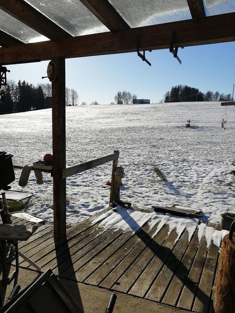 Predaj domu 142 m², pozemok 1.780 m², Hauptstr 66, Walkertshofen, Bavorsko Predaj domu 142 m², pozemok 1.780 m², Hauptstr 66, Walkertshofen, Bavorsko
