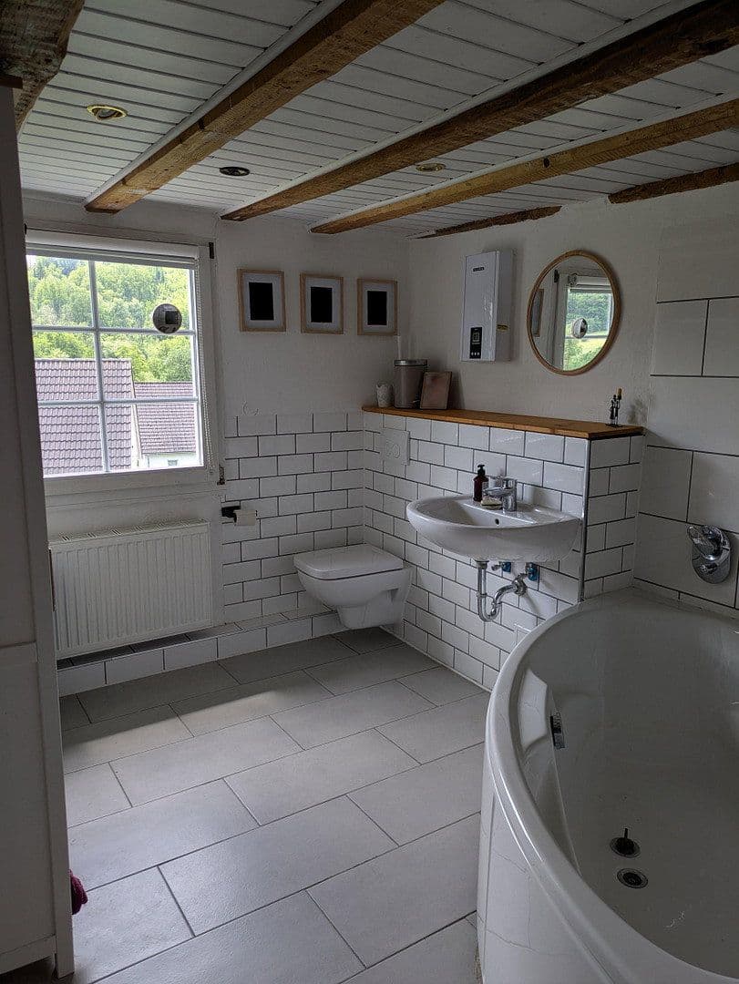 Predaj domu 191 m², pozemok 1.369 m², Wiehl, Severné Porýnie - Westfálsko Predaj domu 191 m², pozemok 1.369 m², Wiehl, Severné Porýnie - Westfálsko