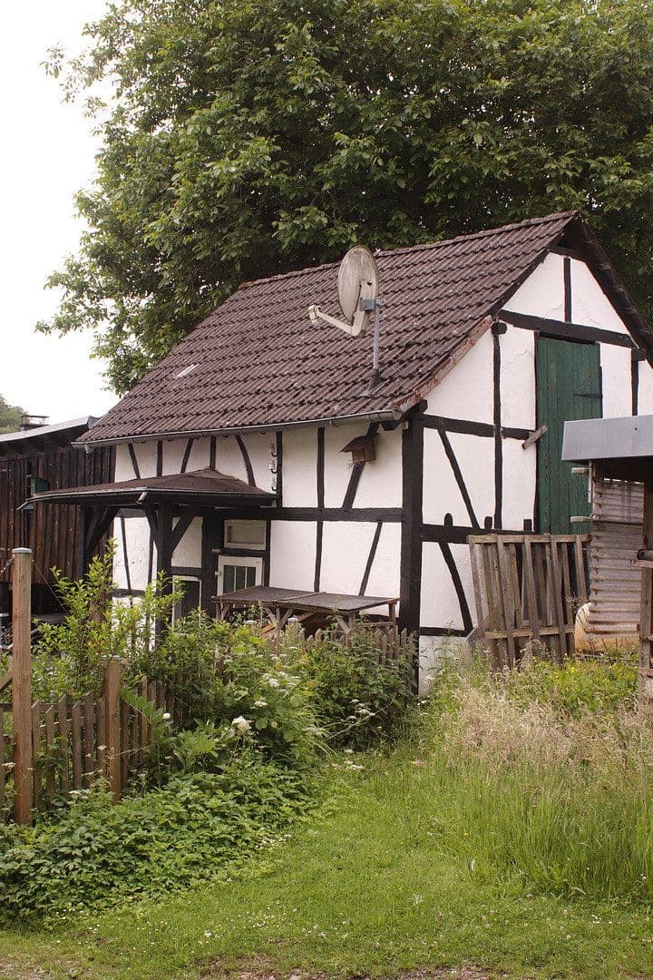 Predaj domu 191 m², pozemok 1.369 m², Wiehl, Severné Porýnie - Westfálsko Predaj domu 191 m², pozemok 1.369 m², Wiehl, Severné Porýnie - Westfálsko
