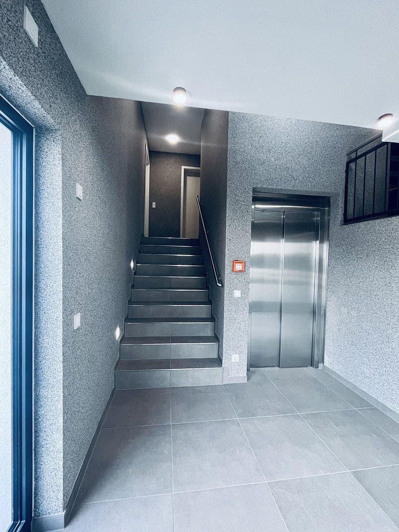 Predaj bytu 3-izbový 103 m², Meisenweg 8, Röttenbach, Bavorsko Predaj bytu 3-izbový 103 m², Meisenweg 8, Röttenbach, Bavorsko