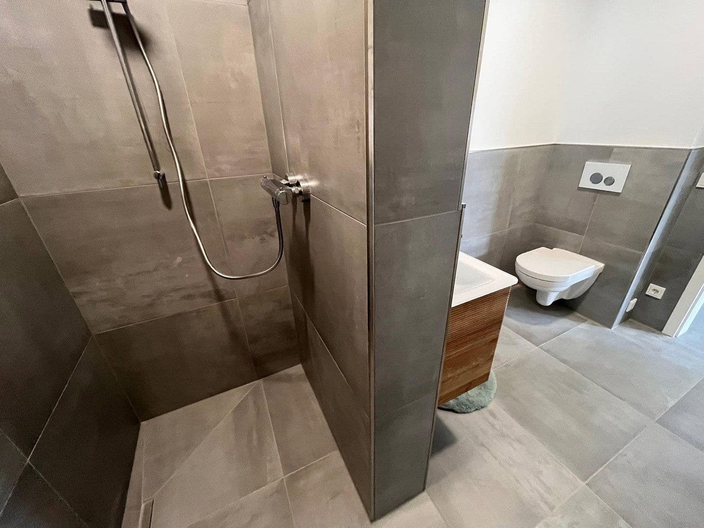 Predaj bytu 3-izbový 103 m², Meisenweg 8, Röttenbach, Bavorsko Predaj bytu 3-izbový 103 m², Meisenweg 8, Röttenbach, Bavorsko