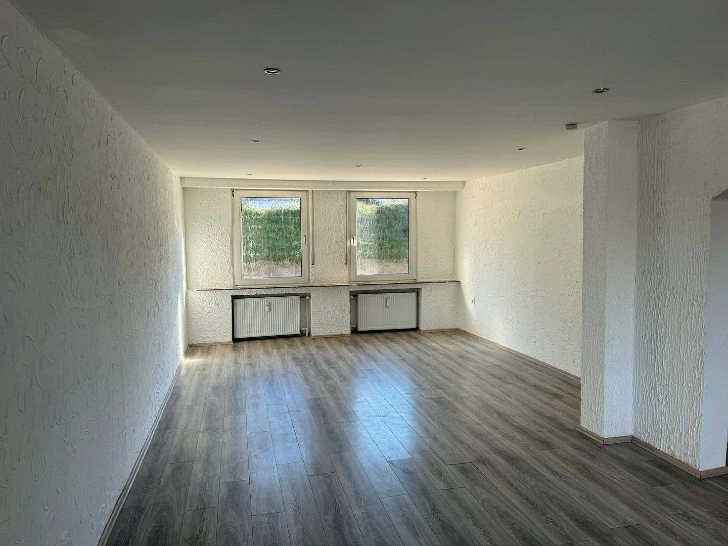 Prenájom bytu 3-izbový 95 m², Bochum, Severné Porýnie - Westfálsko Prenájom bytu 3-izbový 95 m², Bochum, Severné Porýnie - Westfálsko