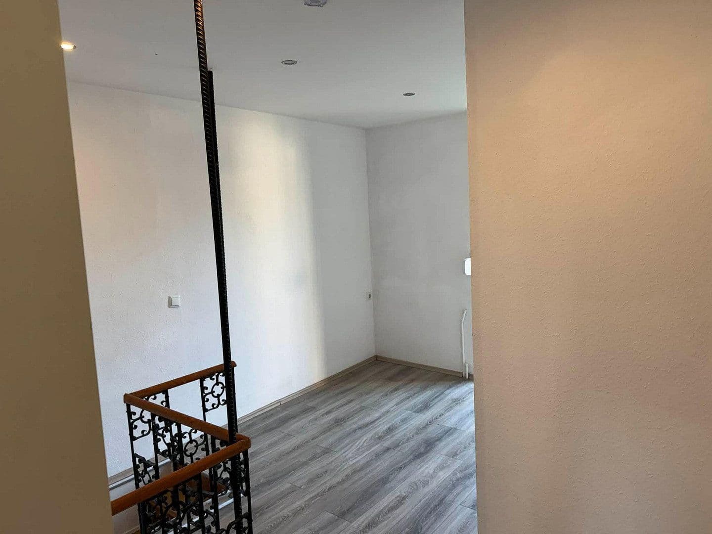 Prenájom bytu 3-izbový 95 m², Bochum, Severné Porýnie - Westfálsko Prenájom bytu 3-izbový 95 m², Bochum, Severné Porýnie - Westfálsko