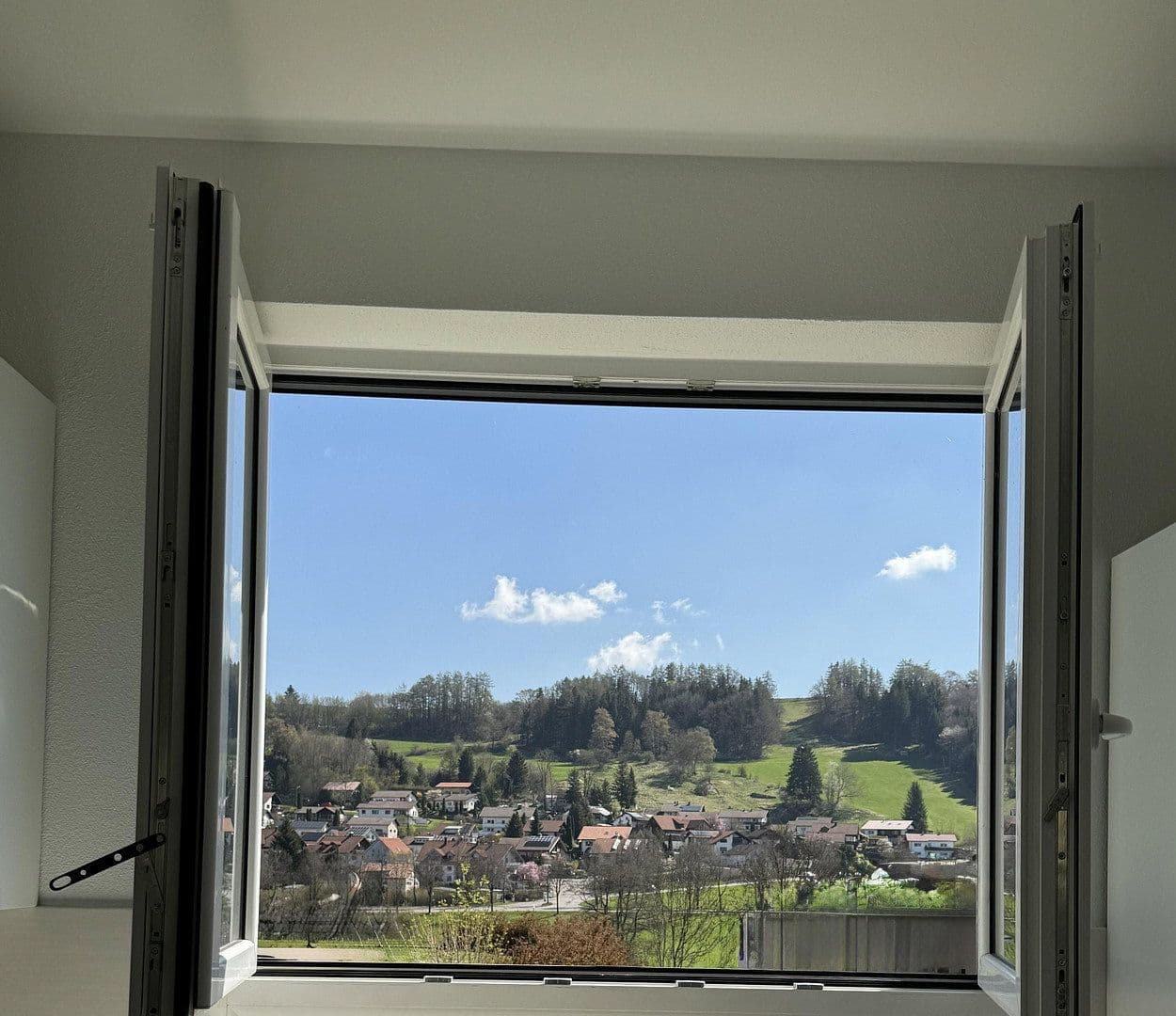 Predaj domu 167 m², pozemok 818 m², Ronsberg, Bavorsko Predaj domu 167 m², pozemok 818 m², Ronsberg, Bavorsko