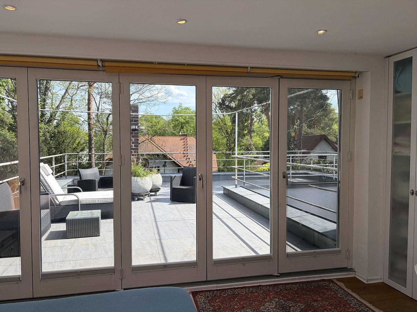 Predaj domu 215 m², pozemok 1.423 m², Kleinmachnow, Brandenbursko Predaj domu 215 m², pozemok 1.423 m², Kleinmachnow, Brandenbursko