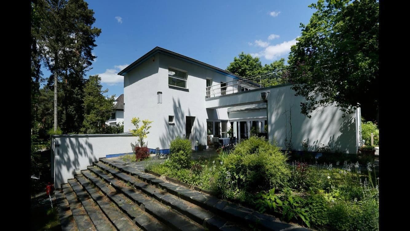 Predaj domu 215 m², pozemok 1.423 m², Kleinmachnow, Brandenbursko Predaj domu 215 m², pozemok 1.423 m², Kleinmachnow, Brandenbursko