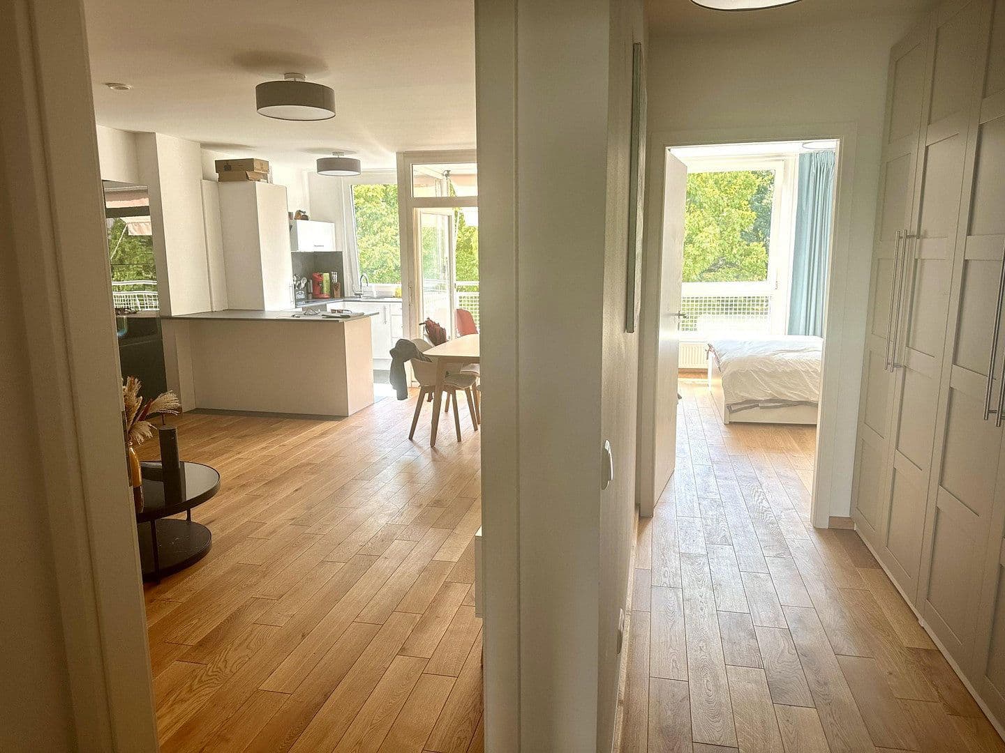 Prenájom bytu 3-izbový 81 m², Kleiststr. 38A, Berlin, Berlín Prenájom bytu 3-izbový 81 m², Kleiststr. 38A, Berlin, Berlín