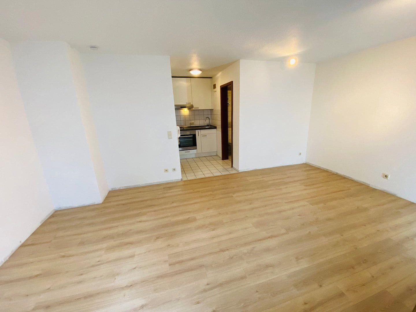 Prenájom bytu 1-izbový 28 m², Filderstadt, Bádensko-Wurttembersko Prenájom bytu 1-izbový 28 m², Filderstadt, Bádensko-Wurttembersko